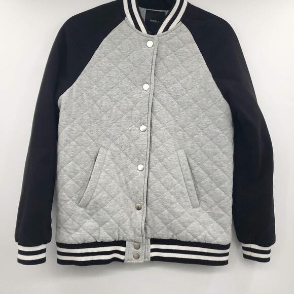 Forever 21 Varsity Jacket Small Womens Gray Quilted Sport Girlfriend - Picture 1 of 11